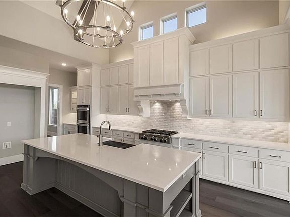 2nd image of 3616 Torrance Blvd