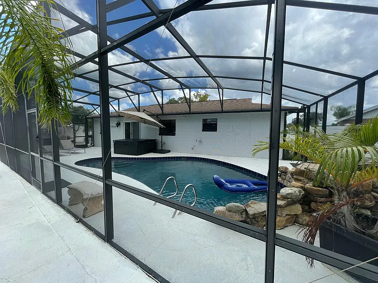 7661 Ceres Dr — Photo 2