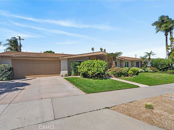 4th image of 5305 Bardwell Ave