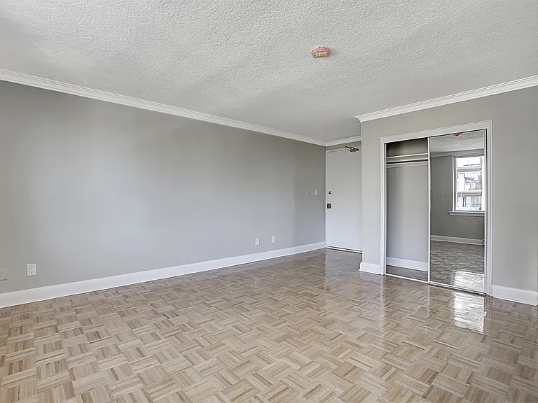 96 Jameson Ave — Photo 8