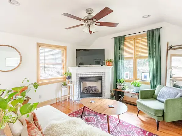 1239 N Monaco Street Pkwy, Denver, CO 80220