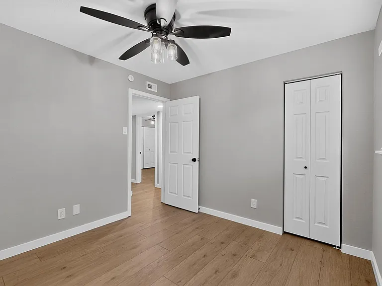 1004 Cross Bend Rd — Photo 34