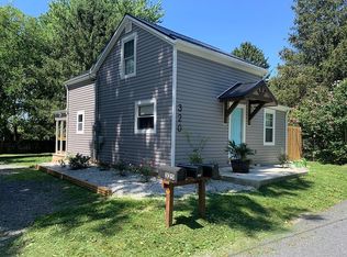 320 North St, Boiling Springs, PA 17007