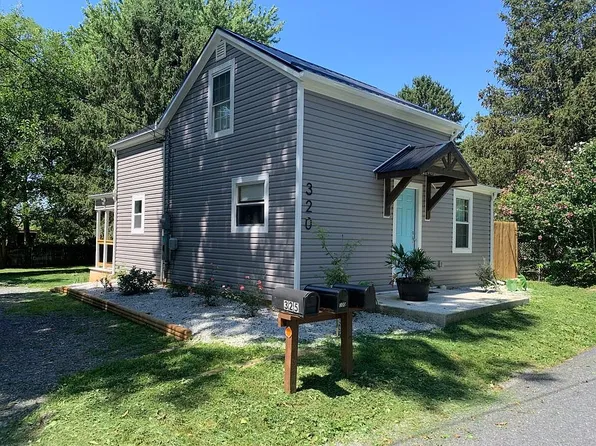 320 North St, Boiling Springs, PA 17007