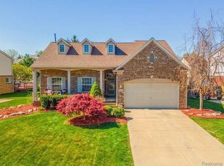 47037 Marina Dr, Van Buren Township, MI 48111