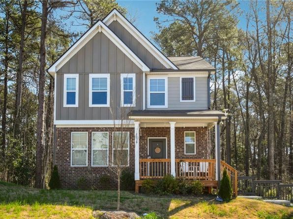 1076 Thomasville Ests SE