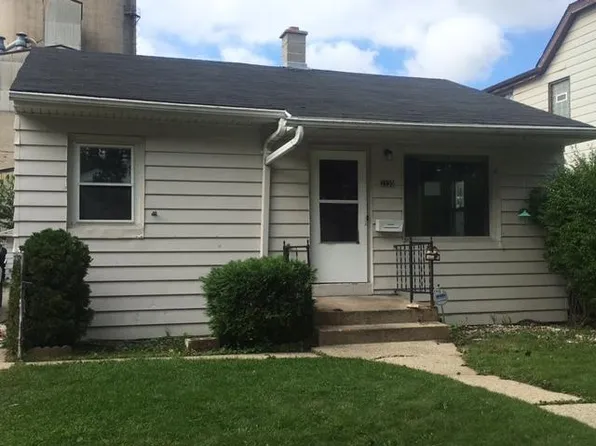 2135 S 37th St, Milwaukee, WI 53215