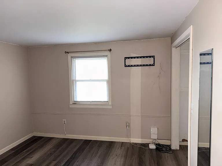 4 Ray St — Photo 9