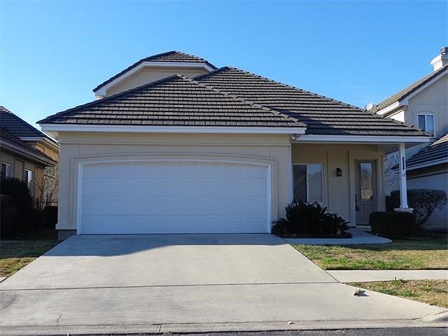 1st image of 2241 Garden Ct