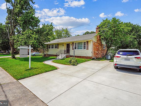 2nd image of 14955 Greymont Dr