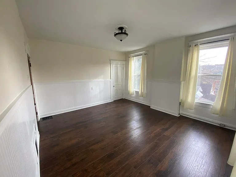 201 Sterrett Ave #2 — Photo 17
