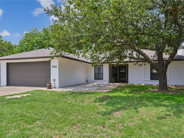 3806 Valley Oaks Dr, Bryan, TX 77802