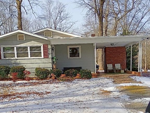 3rd image of 159 Edgewood Dr