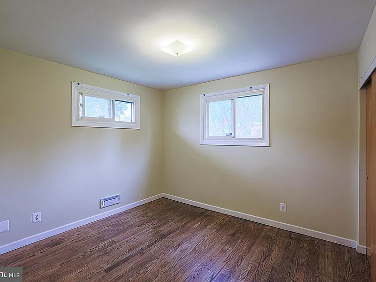 16 Hathaway Rd — Photo 31