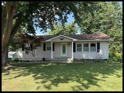1405 Englewood Dr, Macon, MO, 63552