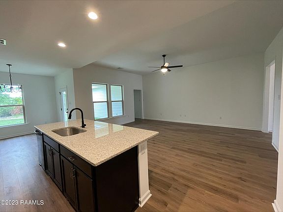 2nd image of 120 Lightbourne Dr