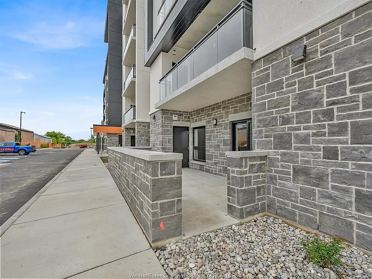 11646 Tecumseh Rd E #2 — Photo 28