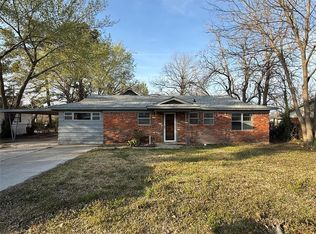 103 SW Hayes St, Idabel, OK 74745