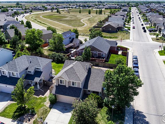 3rd image of 2294 Carriage Dr