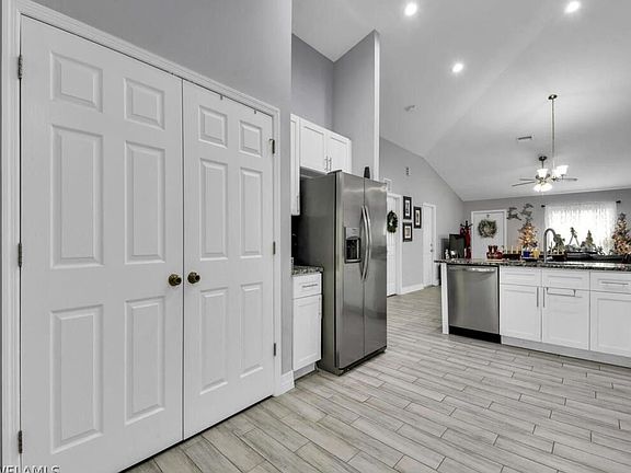 4th image of 4790 Jordan Ave #4790
