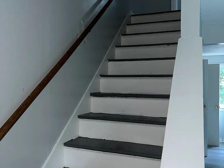 161 Martin St #5 — Photo 4