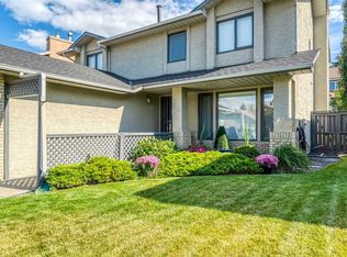 5945 NW Signal Ridge Hts SW, Calgary, AB T3H2K1