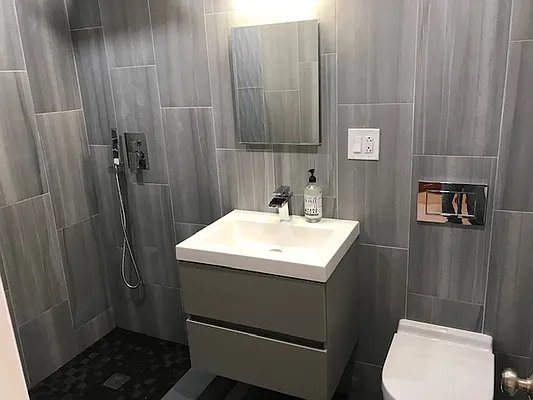 Rented by Zikos Realty Services | media 3