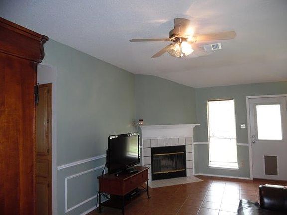 3rd image of 4913 Mill Creek Trl