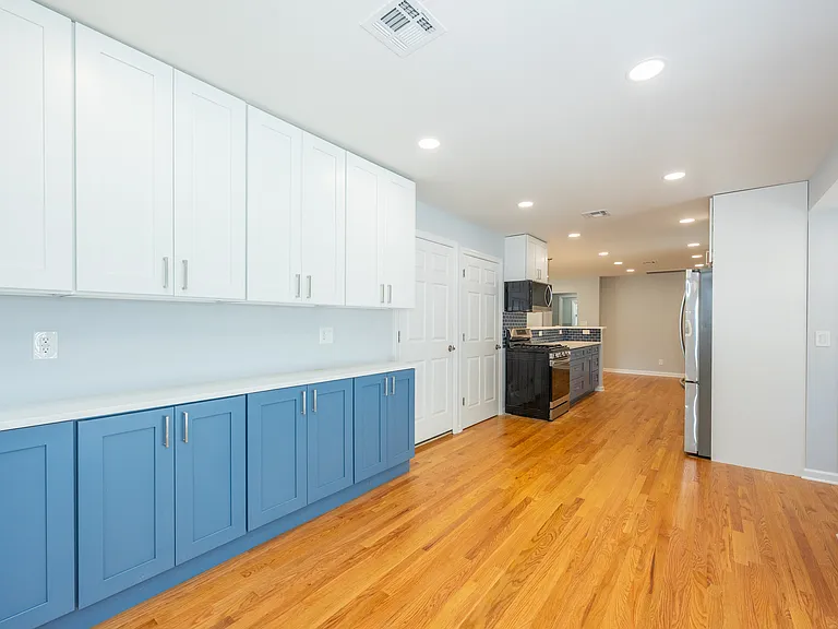 47 Pleasant Ave — Photo 15