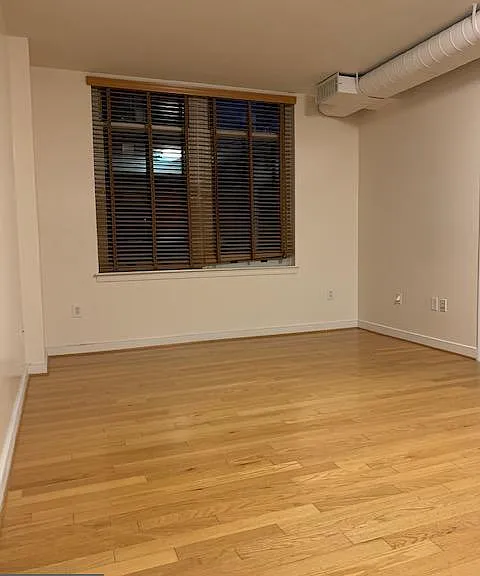 155 Potomac Psge #408 — Photo 18