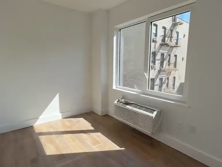 355 E 194th St #3C — Photo 3
