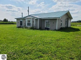 6357 N Nottawa Rd, Farwell, MI 48622