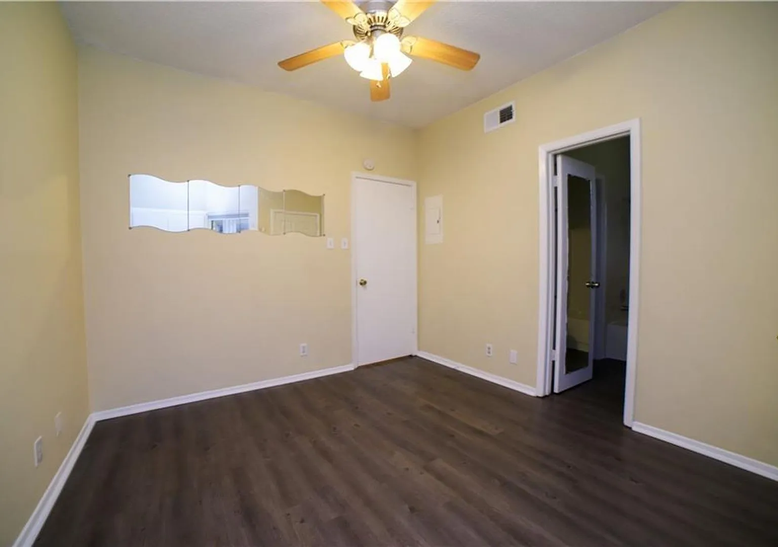 Salado Place #203 — Photo 3