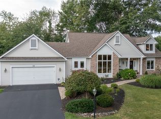 33 Mount View Cres, Webster, NY 14580