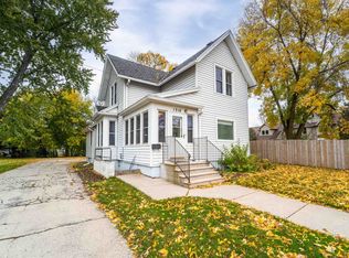 1310 S Madison St, Appleton, WI 54915