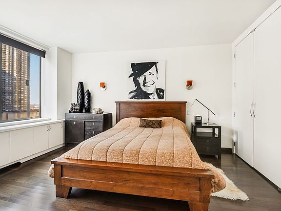 5th image of 61 W 62nd St APT 23H