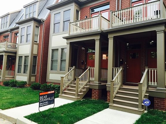 3rd image of 2620 & 2622 W Grace St #3B-2BA-1524SQFT