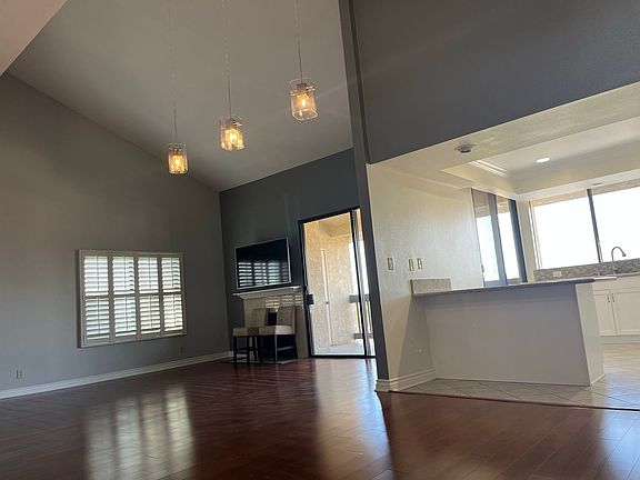 5th image of 4835 E Anaheim St APT 308
