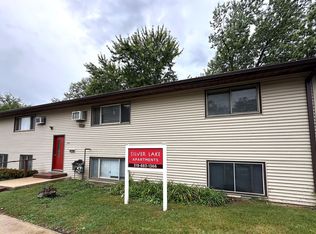 905 1st St, Grundy Center, IA 50638