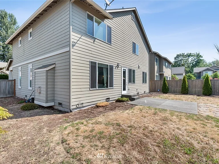 4803 NE 3rd Pl — Photo 28