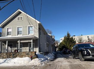 68 N Water St, Greenwich, CT 06830