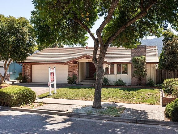 3rd image of 1170 Ayer Dr