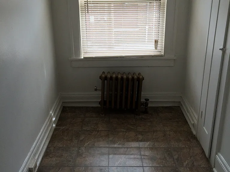 Essex-Morley and Barclay Apartments — Photo 23