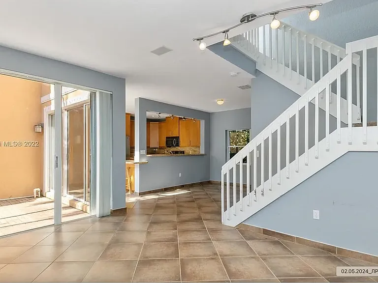 935 Corkwood St — Photo 10