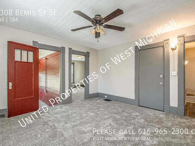 1308 Bemis St SE — Photo 3