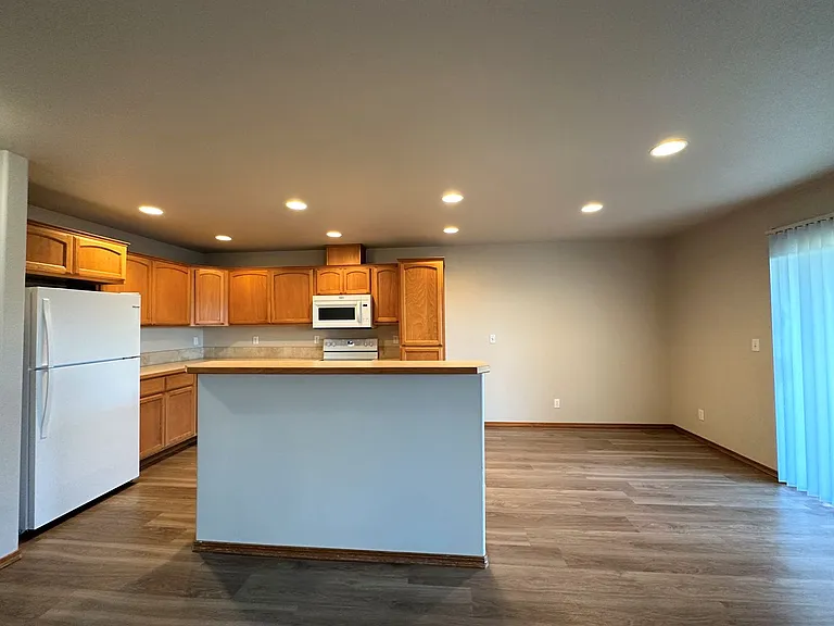 3706 W 19th Ct — Photo 5