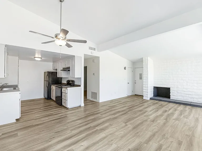 55110 Airlane Dr #2A — Photo 2