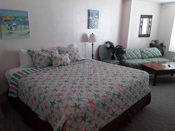 4th image of 313 S Atlantic Ave #410