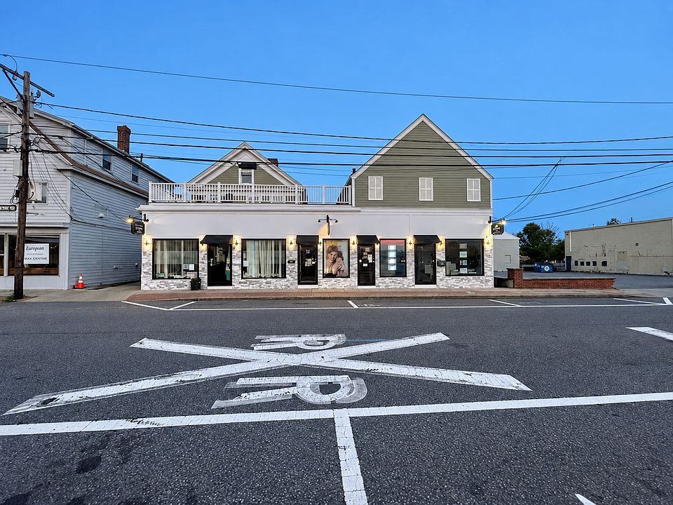 1st image of 34 Wyman St #F