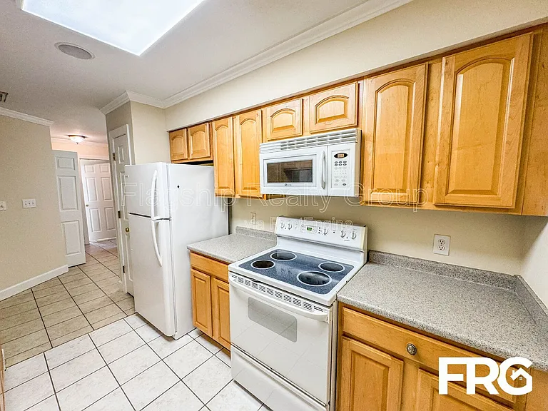 149 Emily Dr #B — Photo 10